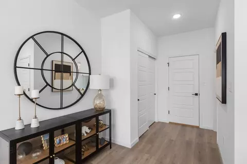 Entry Way - 6735 Raymond Ave, Pagedale, MO 63133 photo 1 of 12