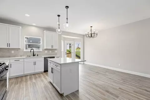 Kitchen - 6735 Raymond Ave, Pagedale, MO 63133 photo 18 of 31
