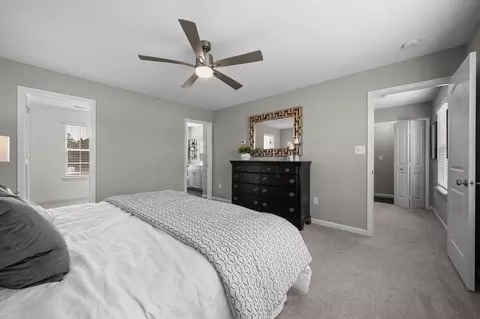 Bedroom - 6735 Raymond Ave, Pagedale, MO 63133 photo 4 of 40