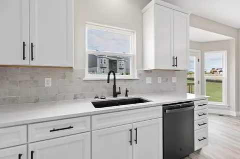 Kitchen - 6735 Raymond Ave, Pagedale, MO 63133 photo 21 of 31