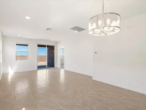 7390 S Gray Jay Dr, Vail, AZ 85641