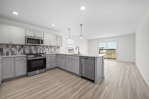Kitchen - 1308 Hillside Ct, Rolla, MO 65401 photo 21 of 27