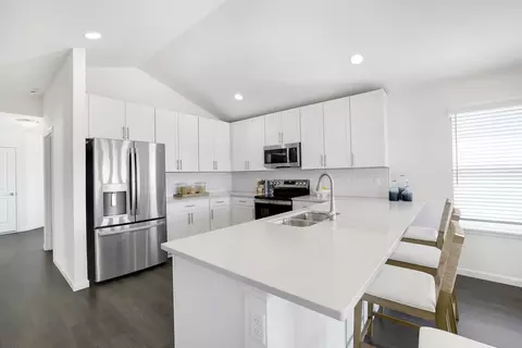 Kitchen - 1308 Hillside Ct, Rolla, MO 65401 photo 2 of 27