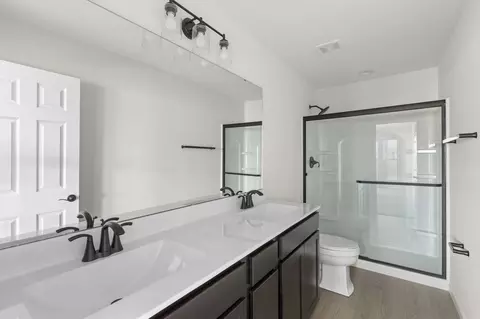Bath - 1308 Hillside Ct, Rolla, MO 65401 photo 12 of 12
