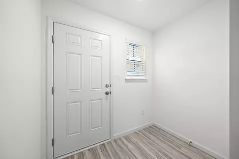 Entry Way - 1308 Hillside Ct, Rolla, MO 65401 photo 23 of 27