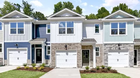 Exterior - 5004 Red Blush Way, Willow Spring, NC 27592 photo 4 of 5