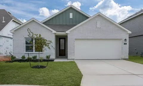 144 Yale St, Seguin, TX 78155