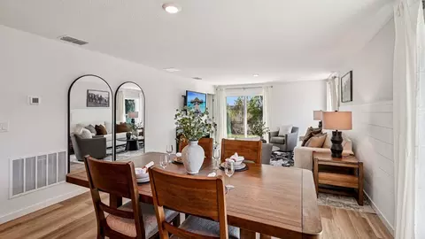 Dining - 7665 SW 46th Ct, Ocala, FL 34474 photo 2 of 2