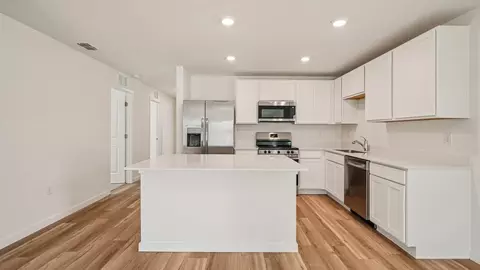 Kitchen - 7665 SW 46th Ct, Ocala, FL 34474 photo 1 of 7