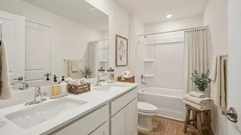 Bath - 7665 SW 46th Ct, Ocala, FL 34474 photo 2 of 4