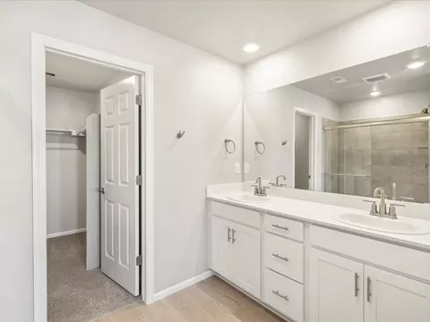 Bath - 4781 Talley St, Morrison, CO 80465 photo 1 of 3