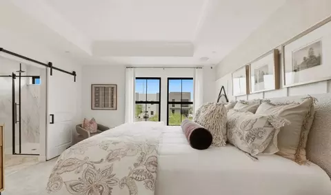 Bedroom - 5819 S 35th Way, Phoenix, AZ 85040 photo 2 of 6