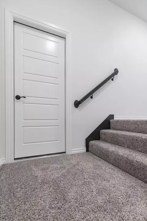 Entry Way - 932 Hydrangea Way, Edmond, OK 73034 photo 5 of 10