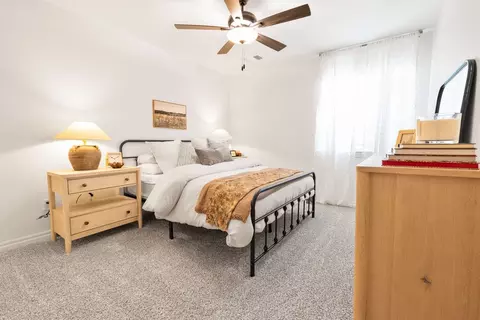 Bedroom - 932 Hydrangea Way, Edmond, OK 73034 photo 3 of 18