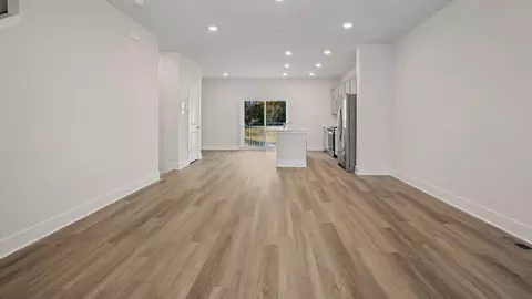 Living - 365 Hackley Dr, Joppa, MD 21085 photo 2 of 6