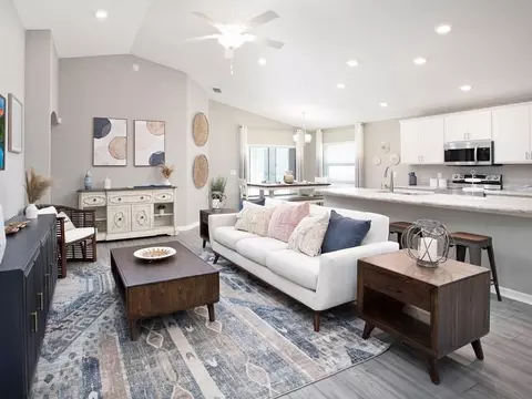 Living - 7672 SE 117th Pl, Belleview, FL 34420 photo 3 of 3