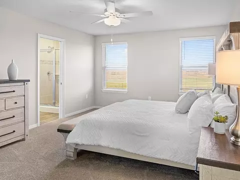 Bedroom - 7672 SE 117th Pl, Belleview, FL 34420 photo 4 of 4