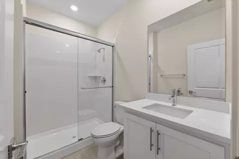 Bath - 3627 Junefield St, Tracy, CA 95377 photo 1 of 2