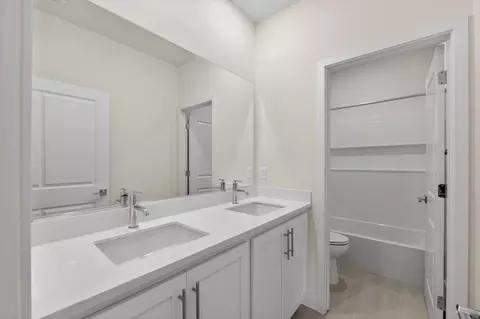 Bath - 3627 Junefield St, Tracy, CA 95377 photo 2 of 2
