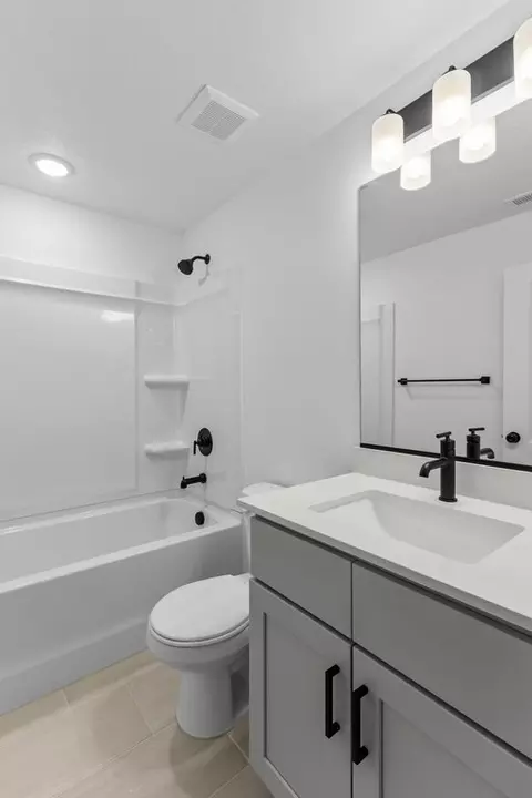 Bath - 4 S Starlight Ln, Mapleton, UT 84664 photo 1 of 10