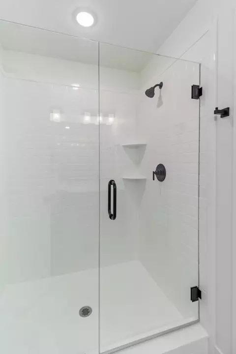 Bath - 4 S Starlight Ln, Mapleton, UT 84664 photo 7 of 10