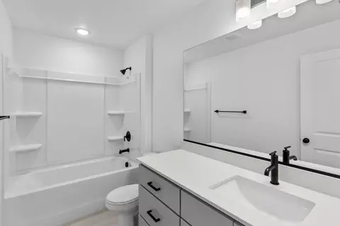 Bath - 4 S Starlight Ln, Mapleton, UT 84664 photo 3 of 10