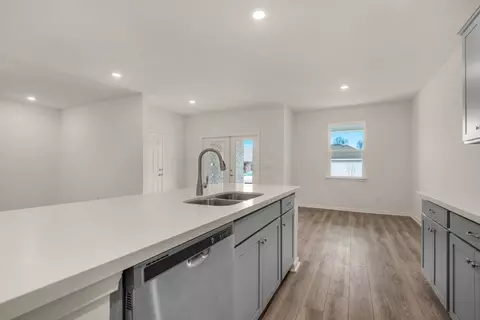 Kitchen - 3618 Mahogany Dr, Pace, FL 32571 photo 3 of 6