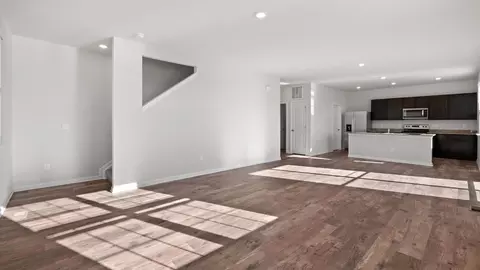 Living - 804 Spikeresh Way, Joppa, MD 21085 photo 1 of 10