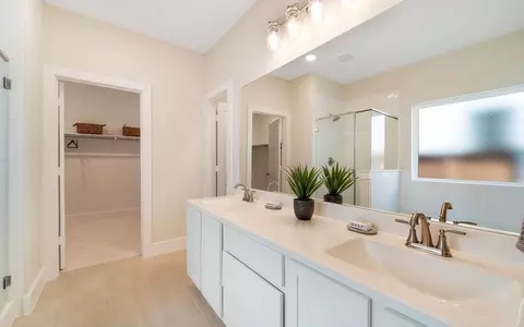 Bath - 1608 Casting Rdg, Mesquite, TX 75181 photo 5 of 6