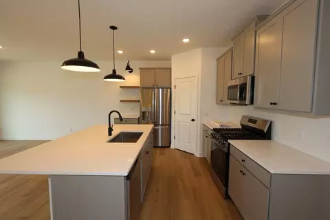 Kitchen - 7748 Hank Dr, Springfield, OH 43528 photo 1 of 3