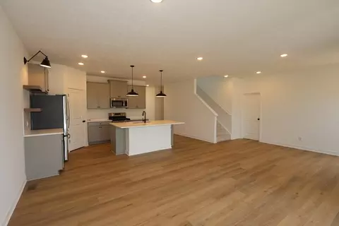 Living - 7748 Hank Dr, Springfield, OH 43528 photo 2 of 3
