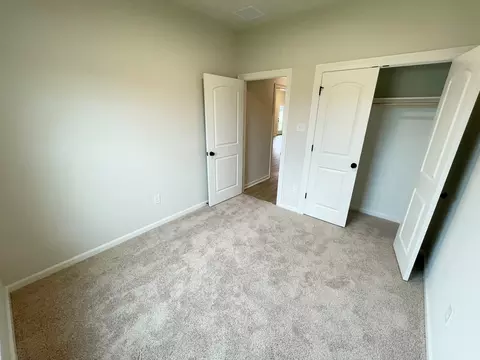 Bedroom - 32629 Flower Tree Ct, Walker, LA 70785 photo 3 of 5