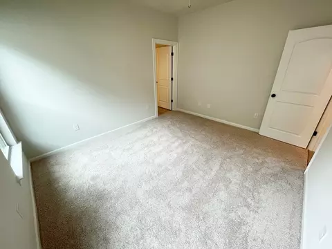 Bedroom - 32629 Flower Tree Ct, Walker, LA 70785 photo 4 of 5