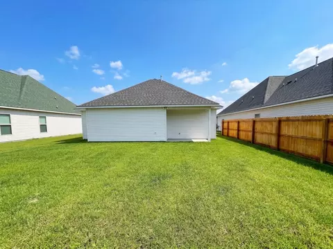 Exterior - 32629 Flower Tree Ct, Walker, LA 70785 photo 3 of 3