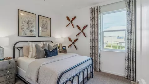 Bedroom - 1400 Bellagio Loop, Tavares, FL 32778 photo 1 of 4