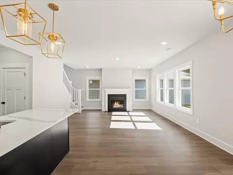 Living - 424 Ragland Ave, Greer, SC 29651 photo 1 of 3