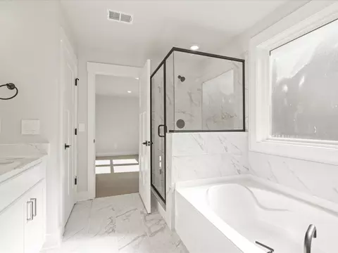 Bath - 424 Ragland Ave, Greer, SC 29651 photo 1 of 4