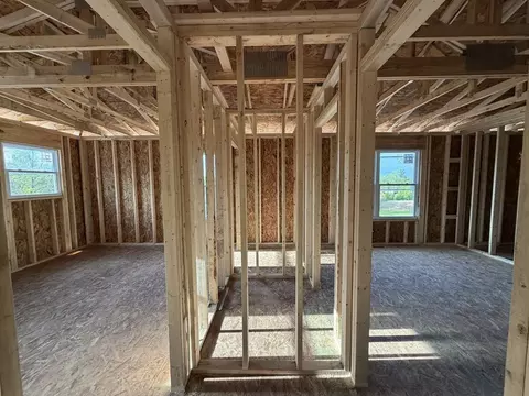 Entry Way - 1480 Hess Cir, Mansfield, OH 44903 photo 2 of 3