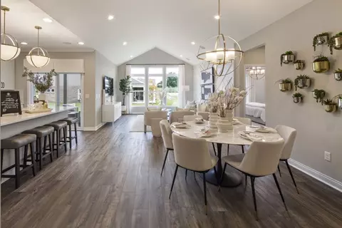 Dining - 30 Morris St, Springboro, OH 45066 photo 1 of 3