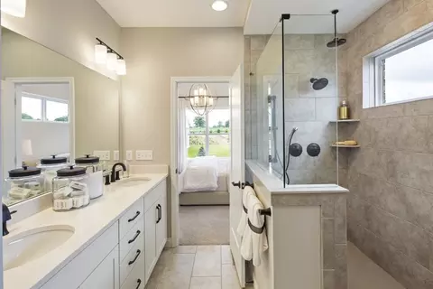 Bath - 30 Morris St, Springboro, OH 45066 photo 1 of 4