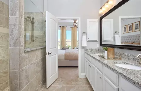 Bath - 932 Cherrystone Loop, Buda, TX 78610 photo 1 of 3