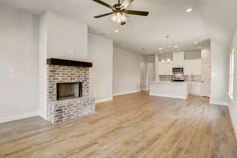 Living - Springfield Rd, Springtown, TX 76082 photo 2 of 5