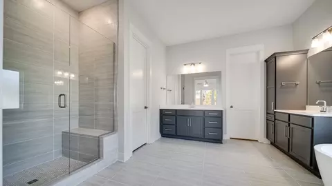 Bath - 2913 Biloxi Ct, Murfreesboro, TN 37129 photo 2 of 11