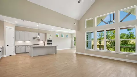 Living - 2913 Biloxi Ct, Murfreesboro, TN 37129 photo 2 of 5