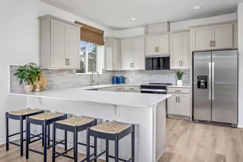 Kitchen - 16648 Luminary Loop, Clermont, FL 34714 photo 1 of 5