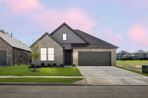 3104 Glatonbury Rd, Royse City, TX 75189