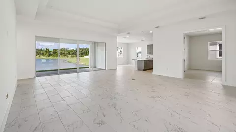 Living - 8255 Golden Beach Ct, Parrish, FL 34219 photo 3 of 9