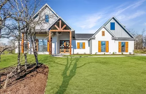 2465 W Lambert Rd, Weatherford, TX 76088