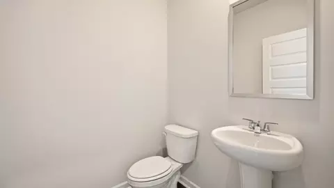 Bath - 513 Alder Lane Ct, Griffin, GA 30223 photo 1 of 8