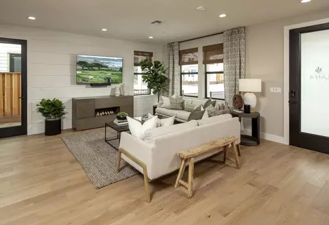 Living - 98 8th St, Marina, CA 93933 photo 4 of 4